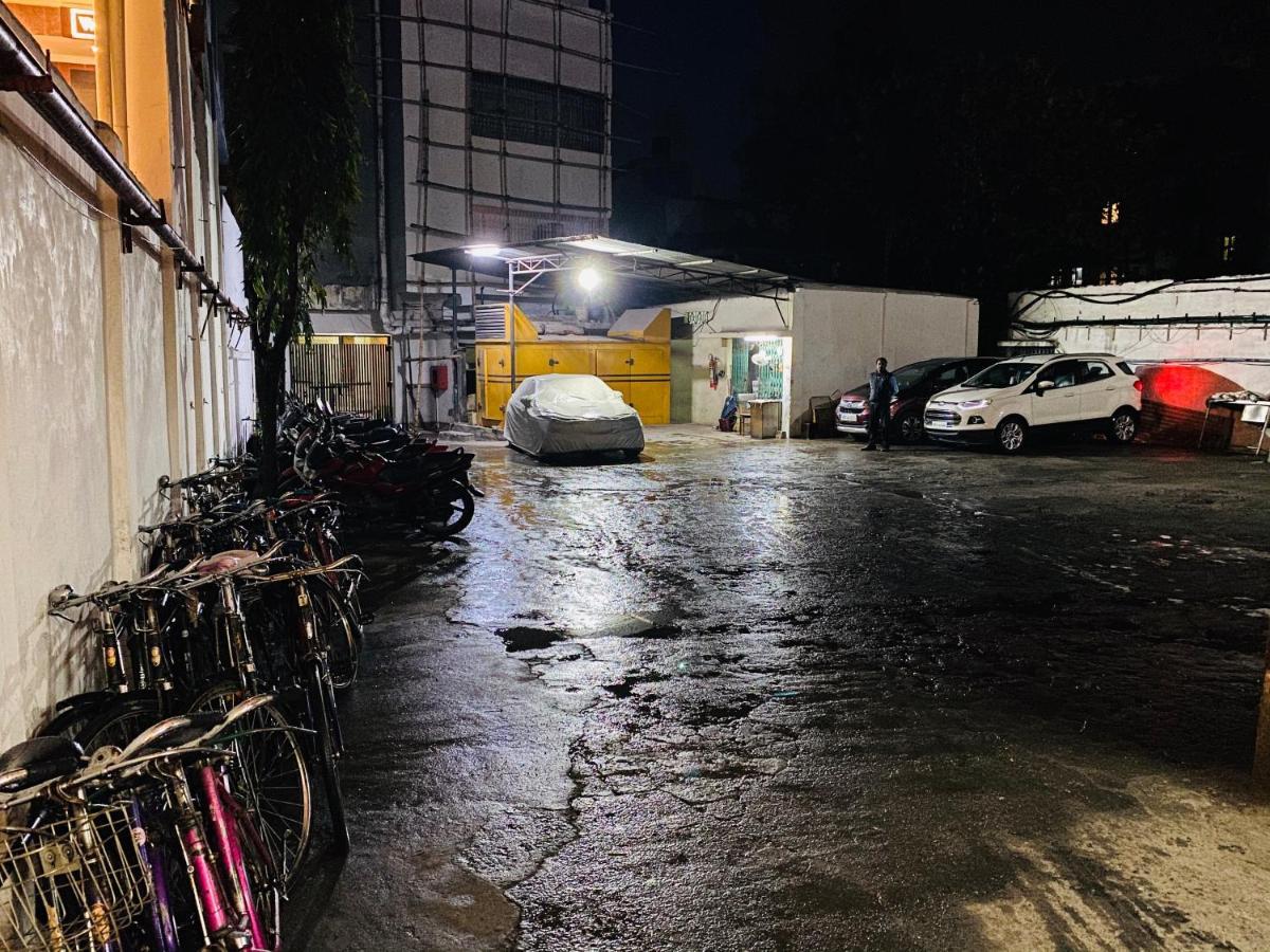Saluja Residency Hotel Siliguri Eksteriør billede