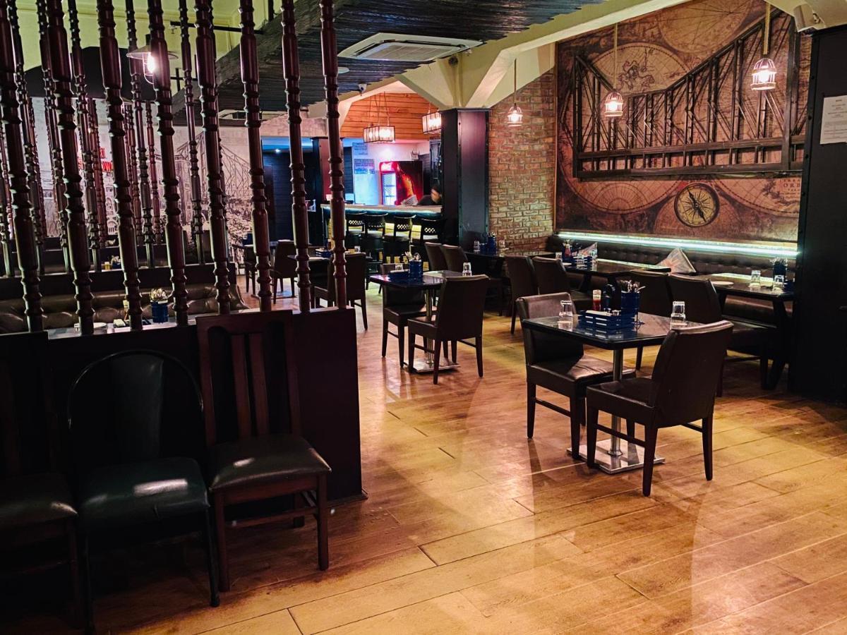 Saluja Residency Hotel Siliguri Eksteriør billede